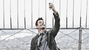 selfies-1083501-flash