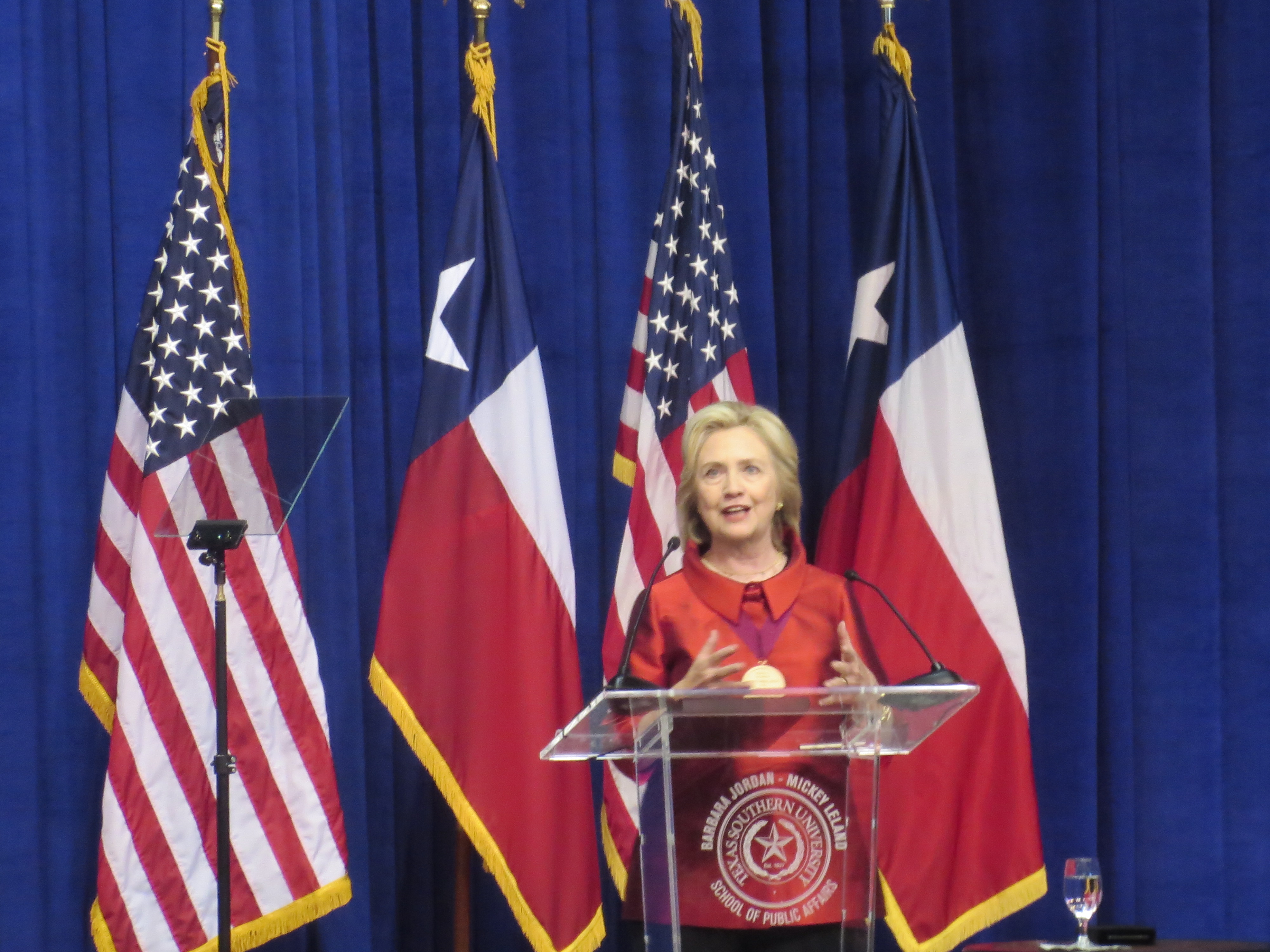 Hillary Clinton Receives Barbara Jordan Leadership Award at TSU