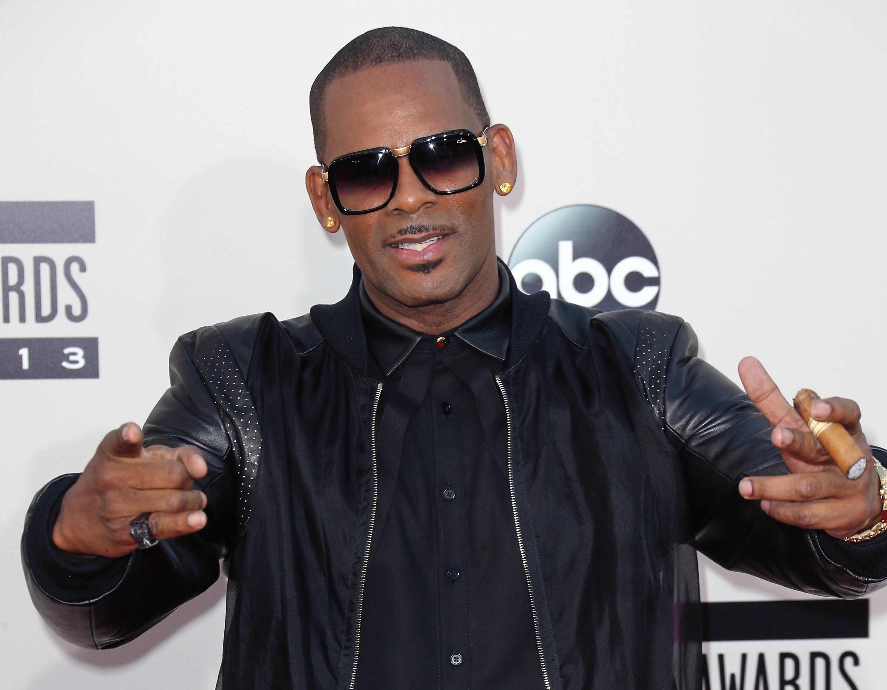 2013 American Music Awards - Arrivals