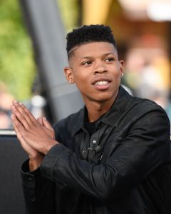 Bryshere Yazz Gray And Paige VanZant On 'Extra'