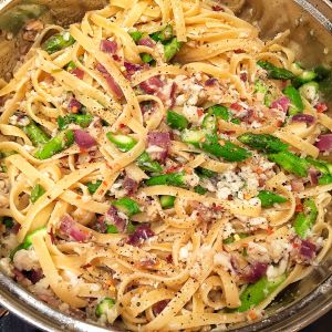 Spicy Crab & Asparagus Fettuccine
