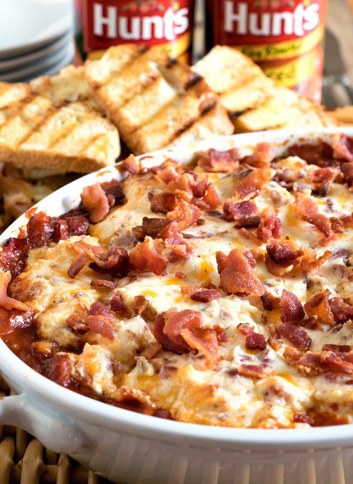 Creamy Roasted Tomato Bacon Dip