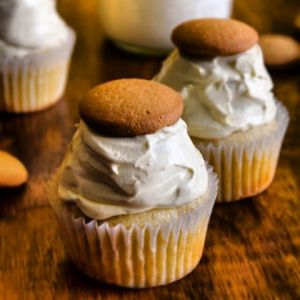 Vanilla Wafer Cupcakes with Banana Pudding Frosting